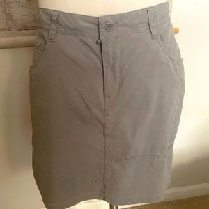Gray sport skirt from Horny Toad